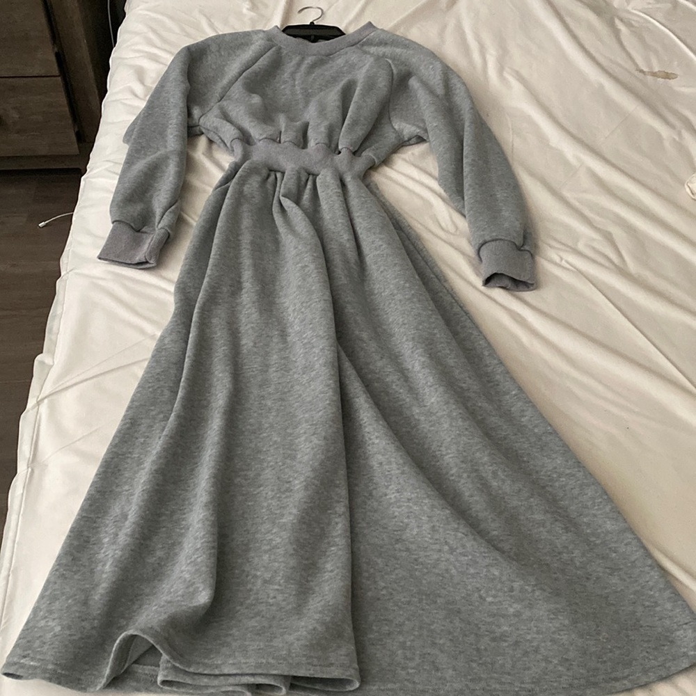 Gray sweater dress size 4-6